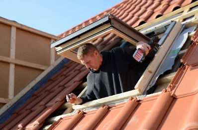 Pose de fenêtres de toit Velux à Lucelle